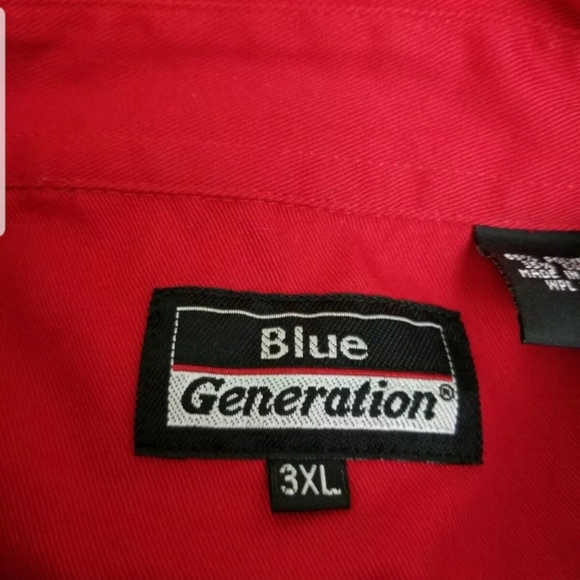 Vintage Microsoft Windows XP Button Up Computer - Picture 3 of 4